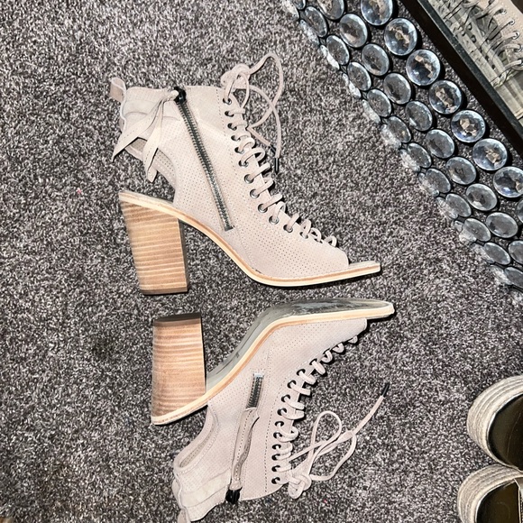 Lace up open toe booties - Picture 6 of 6
